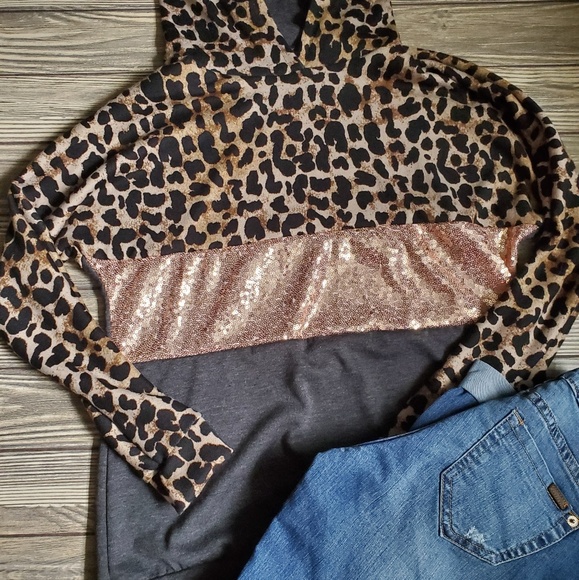 Last!! Grey Leopard Hoodie - Picture 3 of 3